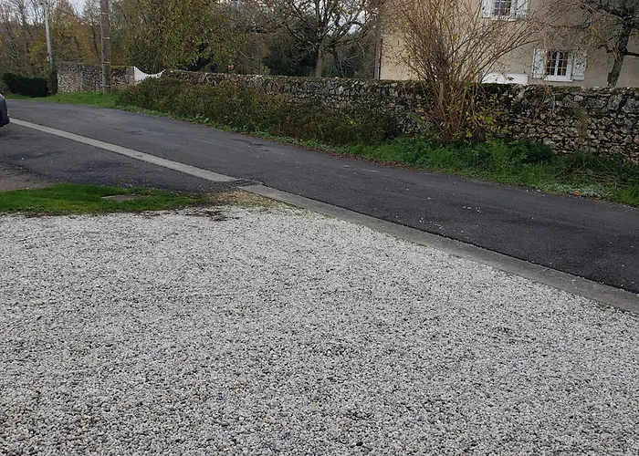 Chez Samb Σπίτι διακοπών Lussac-les-Chateaux